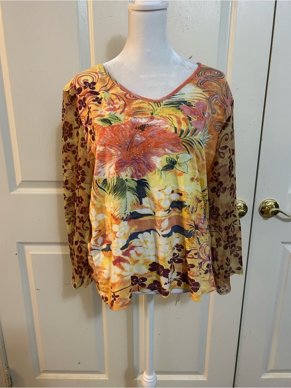 Caribbean Joe embellished tropical tee, XL